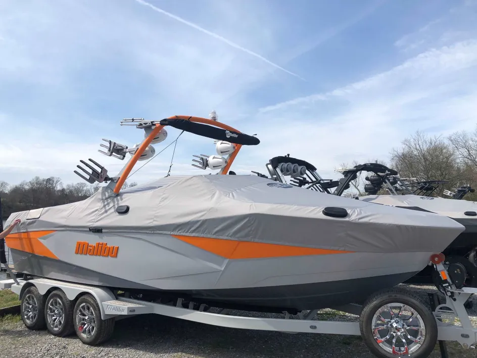 Malibu Wake Boat Covers<21 ft. Cover - G3 Towers