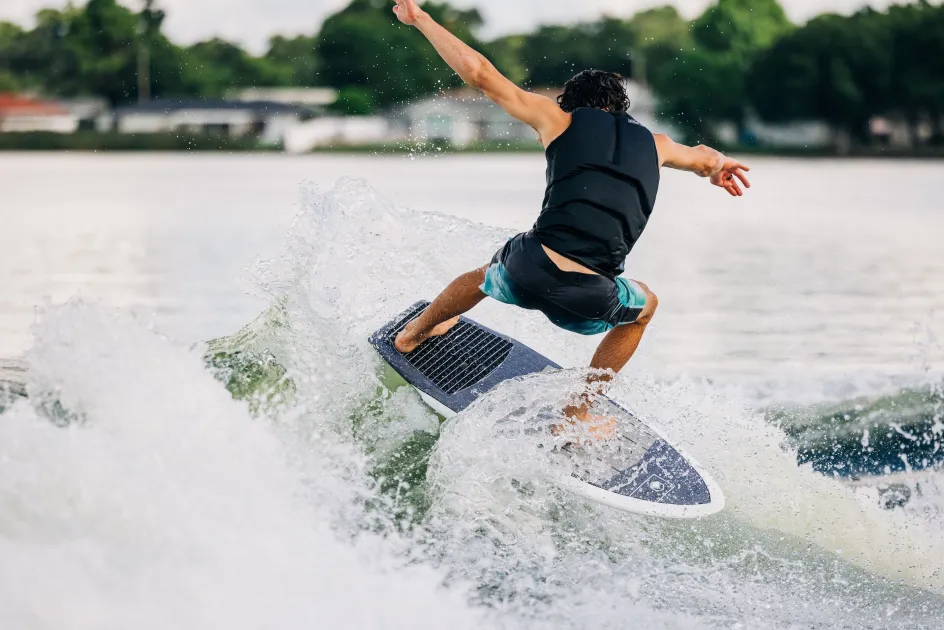 Liquid Force Wakesurf Boards<2023 Sting LTD Wakesurf Board