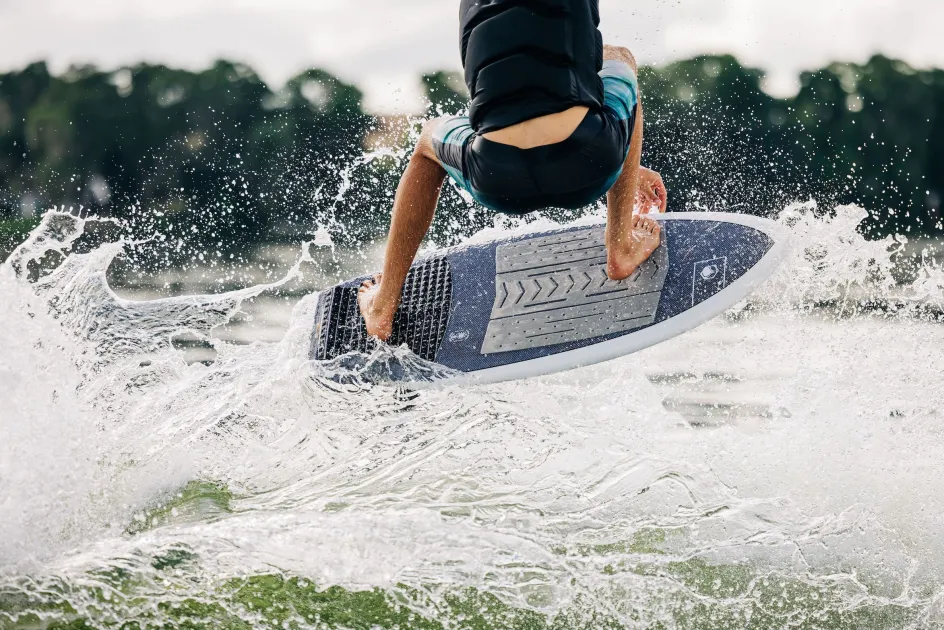 Liquid Force Wakesurf Boards<2023 Sting LTD Wakesurf Board