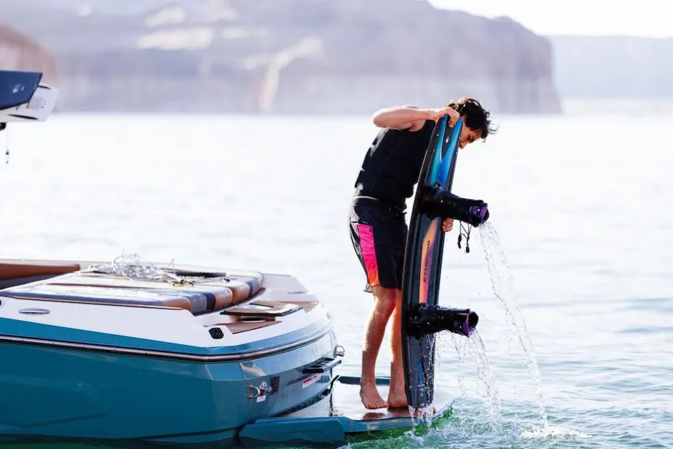 Liquid Force Wakeboard Bindings<Vertex 6x Boots 2026