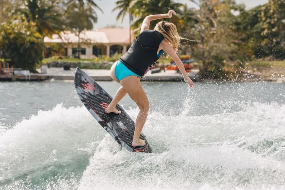 Ronix Wakesurf Boards<Women's Sea Captain Wakesurf Board 2026