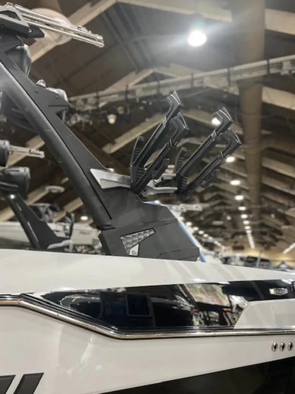 Skylon Board Racks<Skylock Pro4 Locking Board Rack - W/ Malibu G5 Tower Adapters